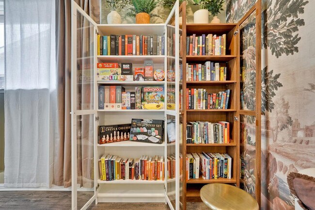 Foto del edificio - 6402 Tamalpais Ave