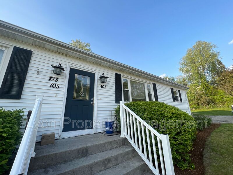 Primary Photo - 105 Enfield St