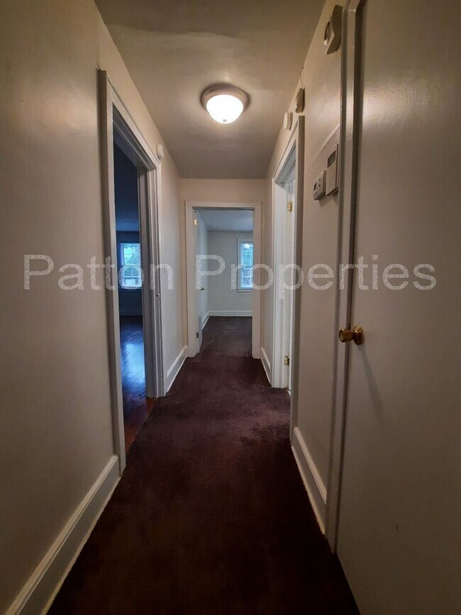 Foto del edificio - 1432-1434 Sunnyside Drive - Outside CoC - R13908-02-09