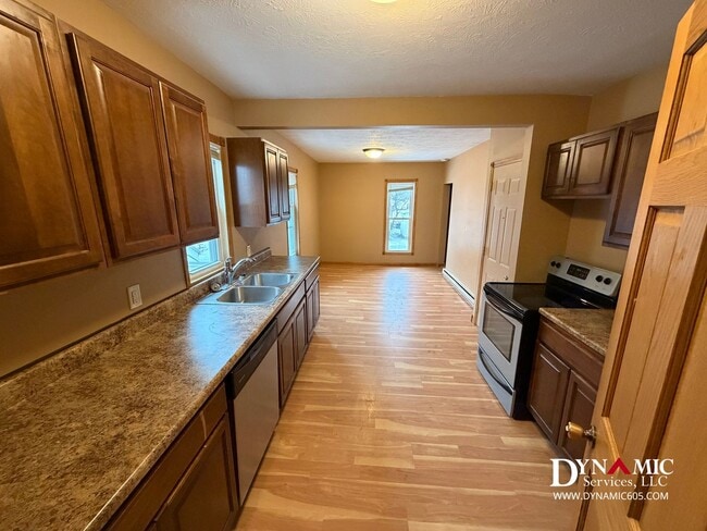 Foto del edificio - 717 W 16th St