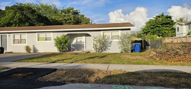 Foto del edificio - 736 NW 2nd Ave