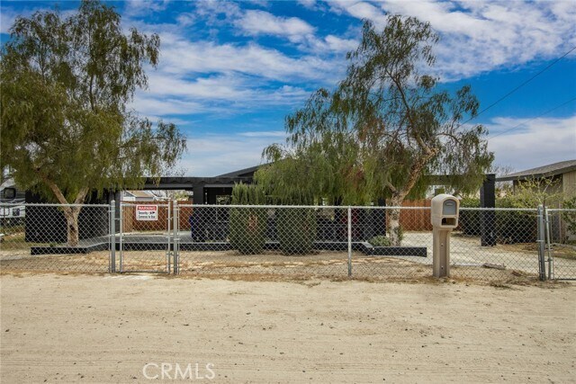 Foto del edificio - 7167 Cherokee Trail