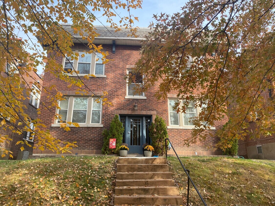 5331 Bancroft Ave Unit 1E, Saint Louis, MO 63109 Apartments in Saint
