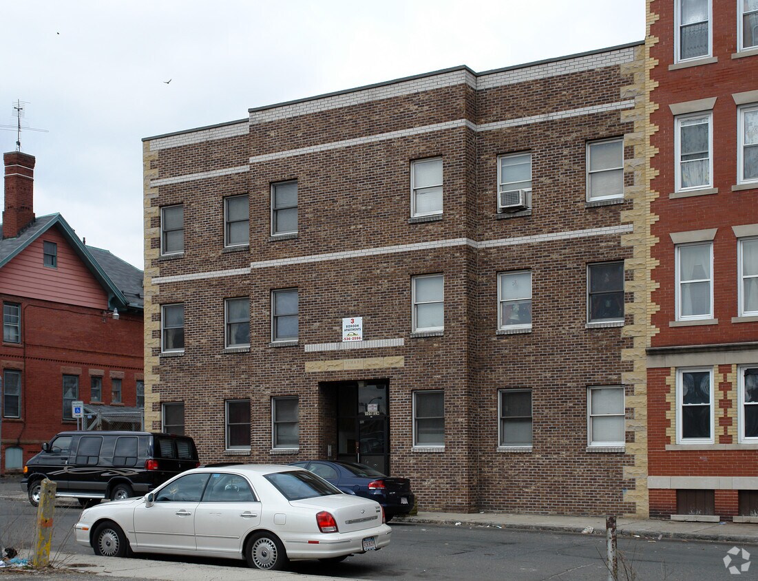 Building Photo - Viimari