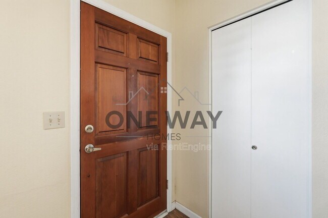 Foto del edificio - 2929 E Broadway Rd
