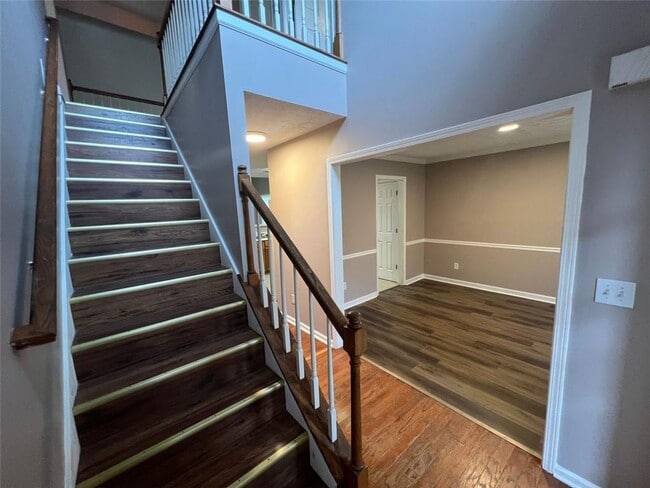 Building Photo - 815 Ahearn Ct