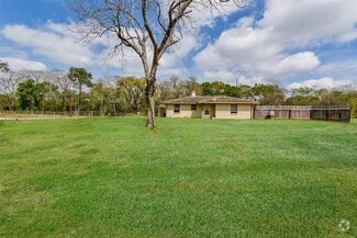 Building Photo - 16326 Cypress Bend Dr