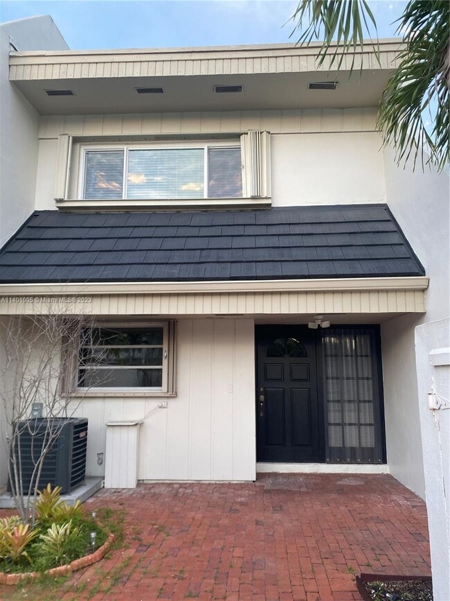 Building Photo - 8227 SW 82nd Pl