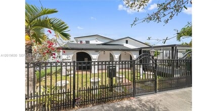 Building Photo - 1409 NW 44th St