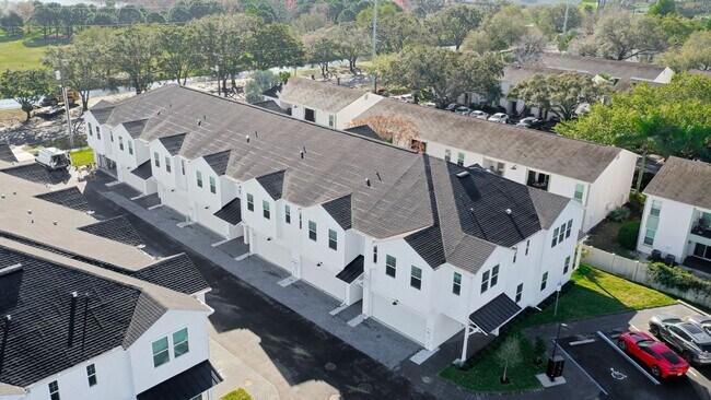 Building Photo - Malena Park - Brand New Townhouse Availabl...