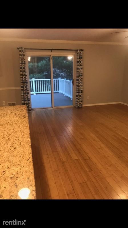 Foto del edificio - 2 br, 2.5 bath Townhome - 110 Petal Ln