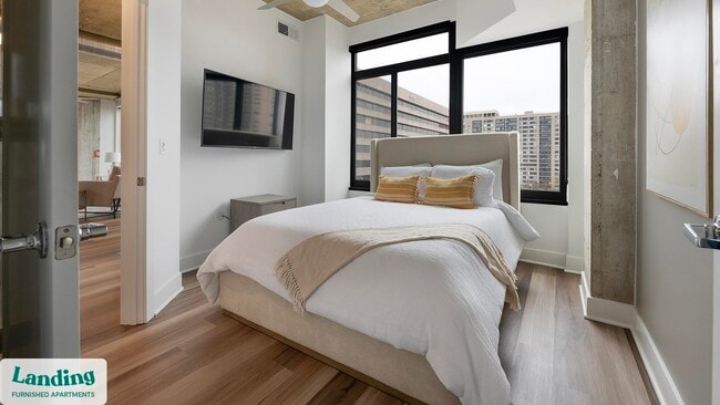 Building Photo - 5201 Leesburg Pike