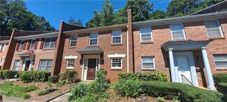 Building Photo - 3307 York Pl