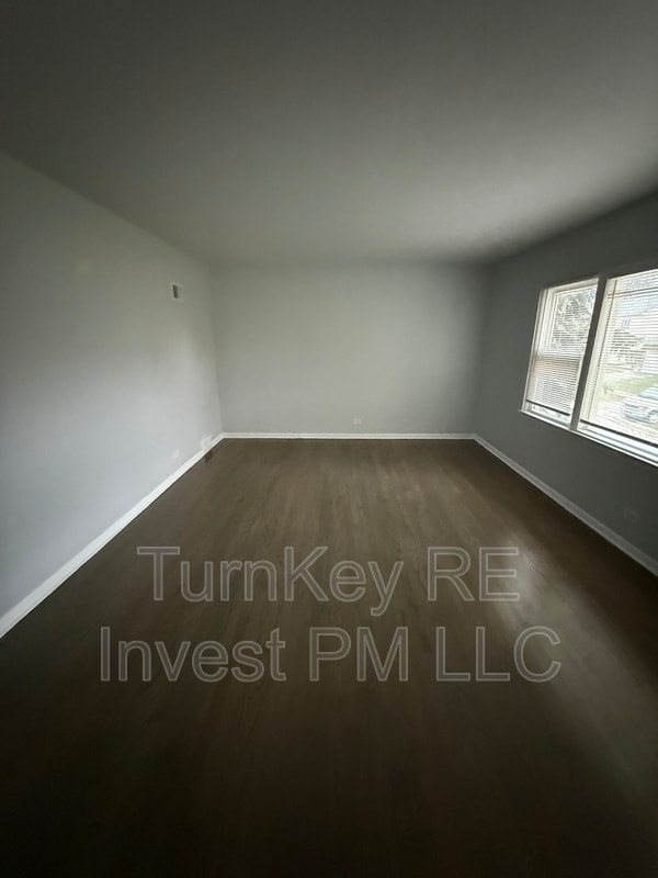 Foto del edificio - 1505 N Maywood Dr