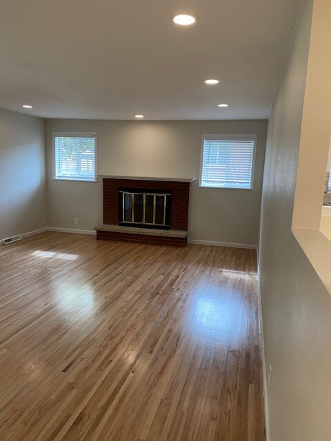 Building Photo - 7024 S Buffalo St