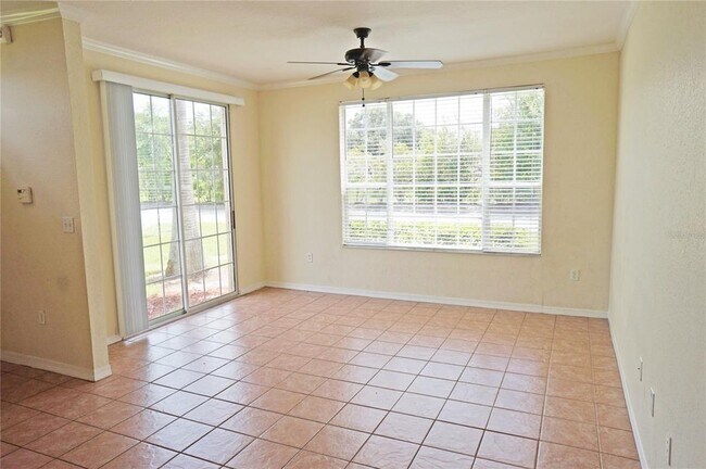 Foto del edificio - 9850 Lake Chase Island Way