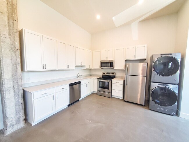 Foto del edificio - Dahlman Flats - Little Italy One Bedroom