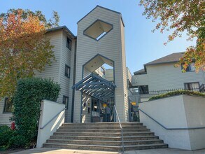 Building Photo - 340 Grand Blvd