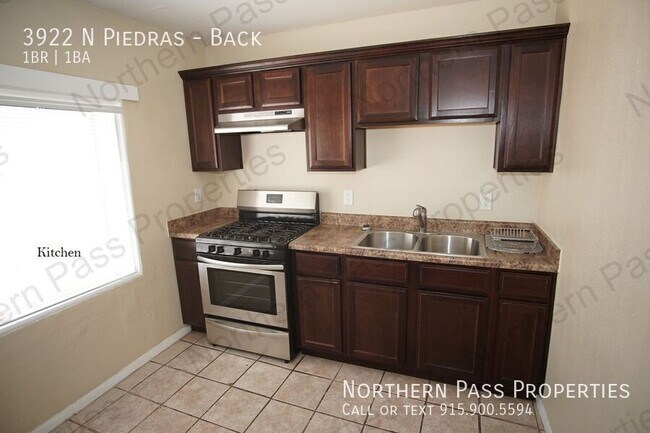 Building Photo - 3922 N Piedras St