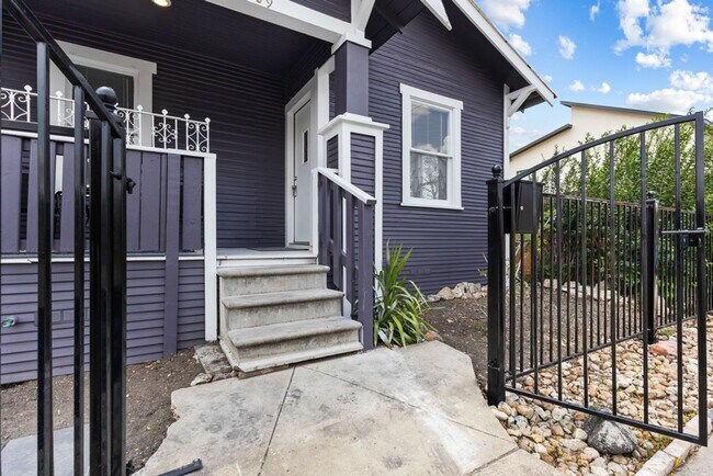 Photo - 2 Bedroom/1 Bath Dignowity Subdivision House