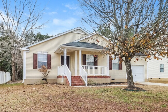 Building Photo - 15123 De Havilland Dr