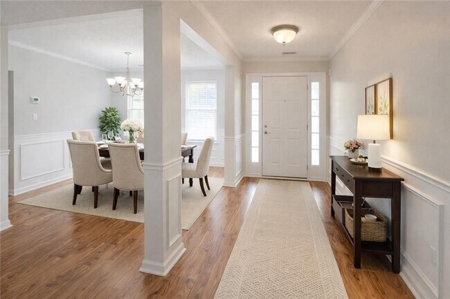 Foto del edificio - 728 Denise Ct