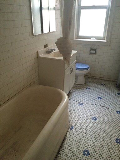 Interior Photo - 30 N Central Ave