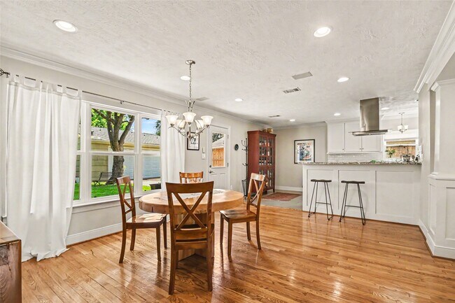 Foto del edificio - 4831 Stillbrooke Dr