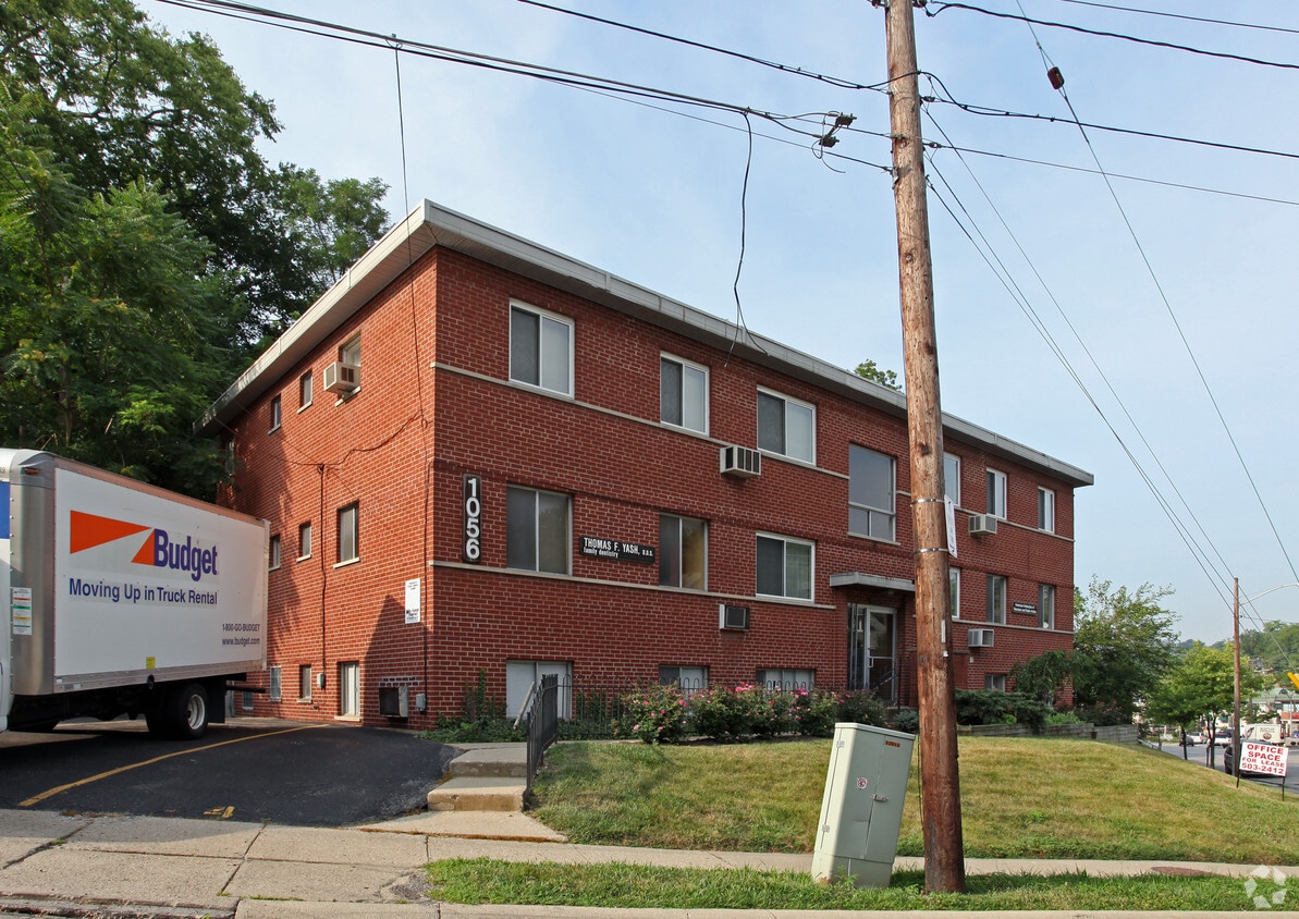Primary Photo - 1056 Delta Ave