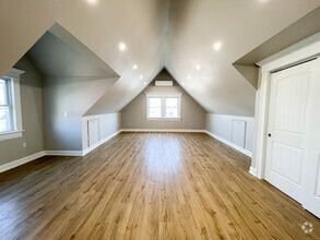 Building Photo - 100 Stowe Ave
