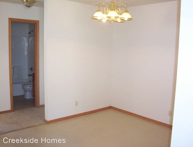 Building Photo - 2 br, 2 bath Apartment - 3102-3192 S. Anab...