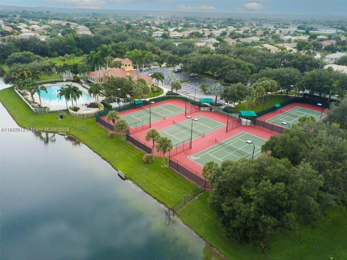 Foto principal - 13128 SW 44th St