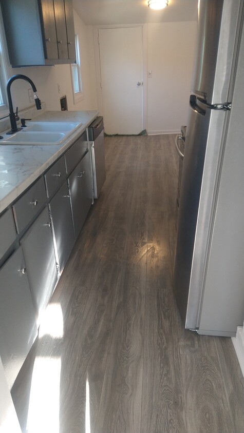 Kitchen/Dinette Areas - 300 Minus St