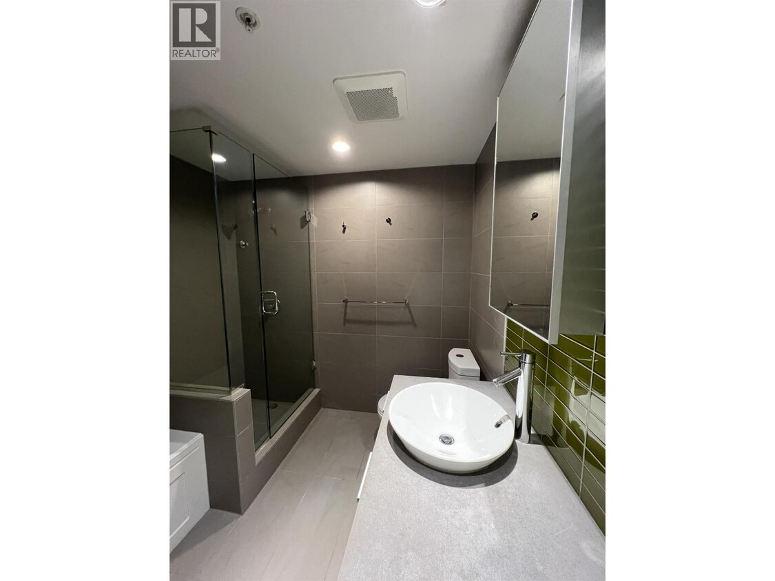 Photo du bâtiment - 108 W Cordova St