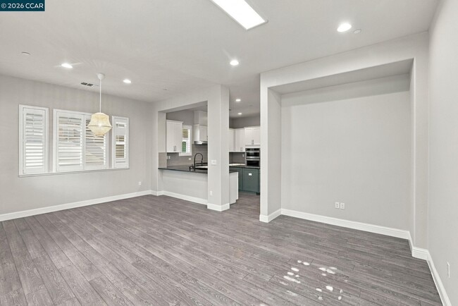 Building Photo - 63 Hazel Tree Ridge