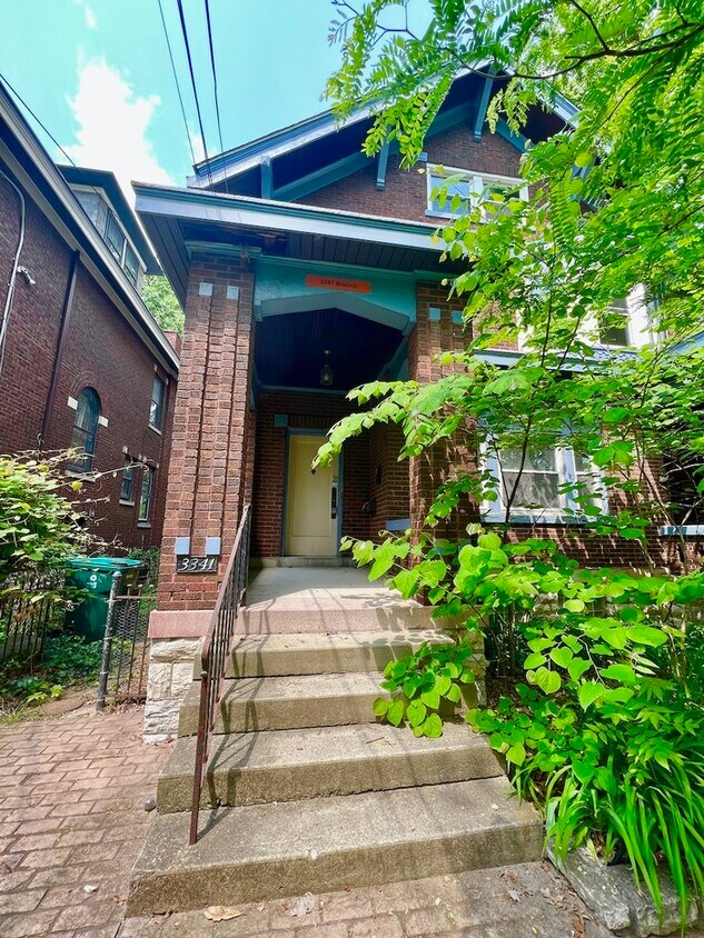 3341 St, Cincinnati, OH 45220 Townhome Rentals in Cincinnati