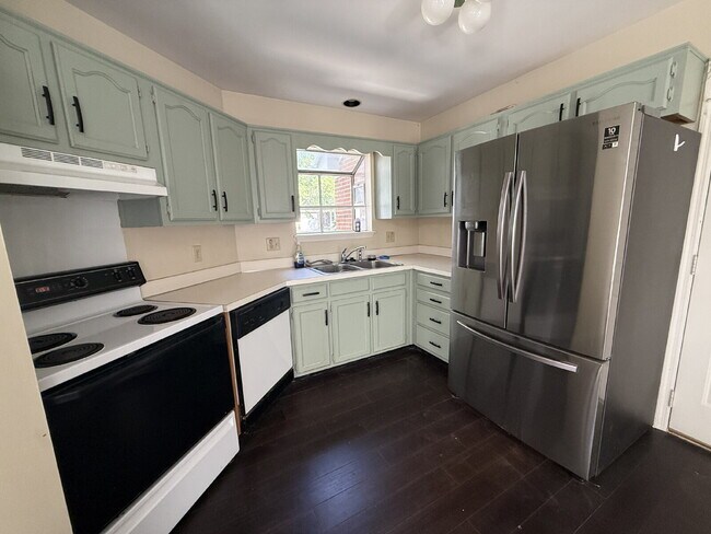 Foto del edificio - Single-Level 3 Bed Home in Fieldstone Farms with Fenced Yard & Community Amenities
