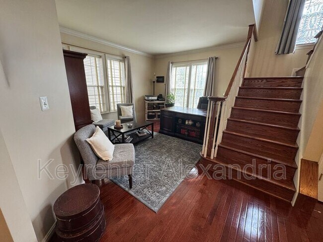 Foto del edificio - 6987 Forepond Ct