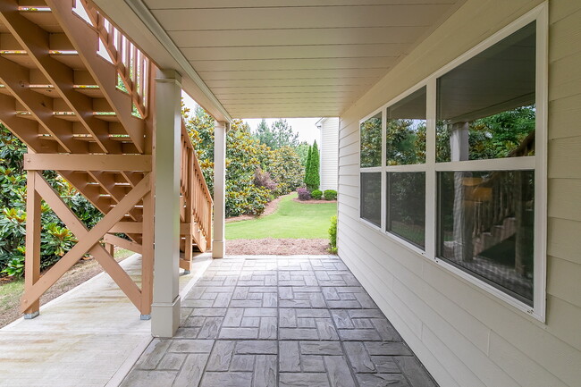 Building Photo - 3004 Scarlet Oak Ln