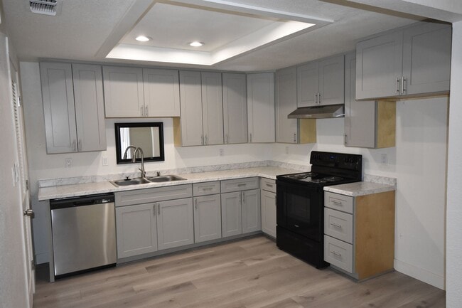 Building Photo - 7597 Orange Dr