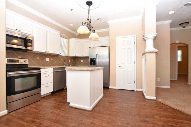 Foto del edificio - 114 Mc Kinney Ln