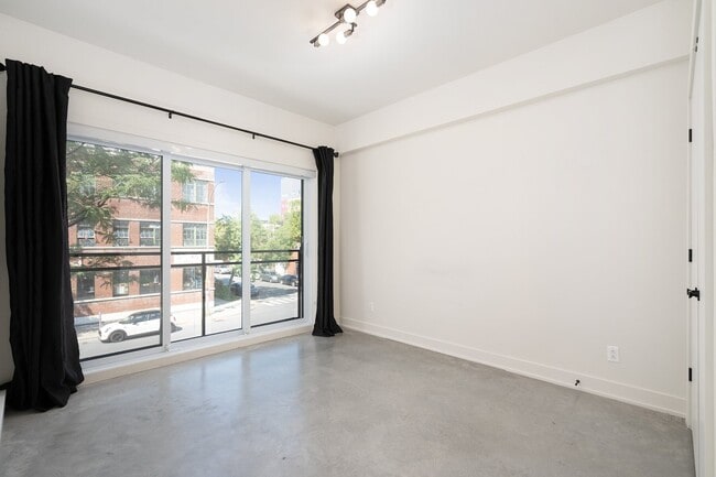 Building Photo - 7172 Rue Alexandra