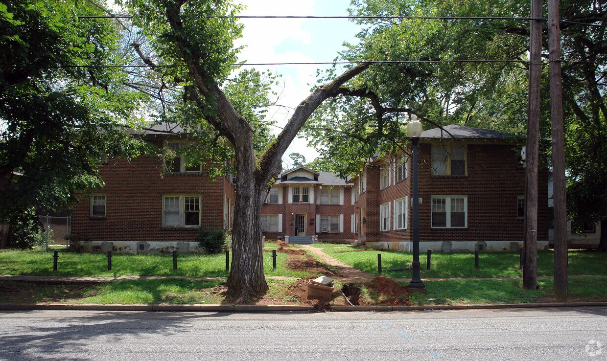 Primary Photo - 7409 N 1st Ave