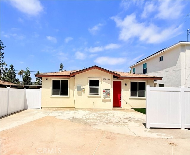 Building Photo - 15819 Del Prado Dr