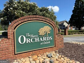 Building Photo - 3050 Orchard Ridge Cir