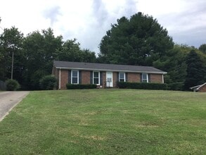 Building Photo - 2029 Whitland Dr