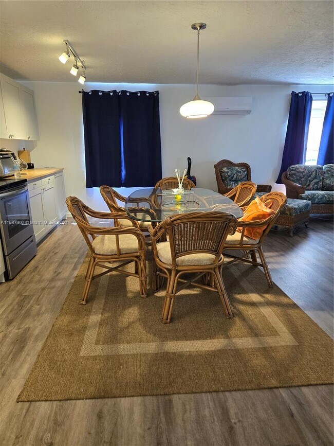 Foto del edificio - 108 Coral Way