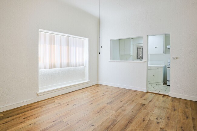 Foto del edificio - Modern Living in Koreatown: Stylish Studio Apartment