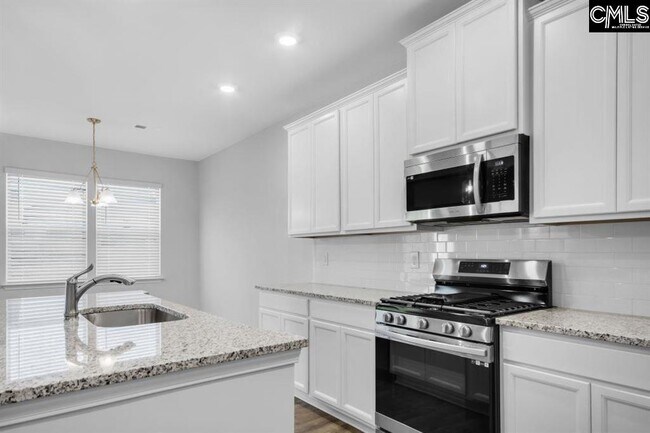 Foto del edificio - 917 Woodcreek Farms Rd