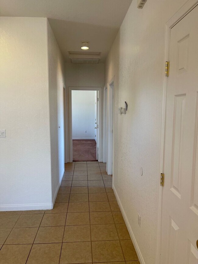 Foto del edificio - 3+2 READY NOW!